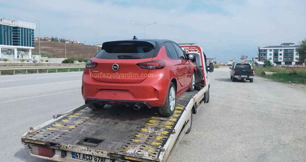 Opel Corsa'nın Otobanda Taşınması