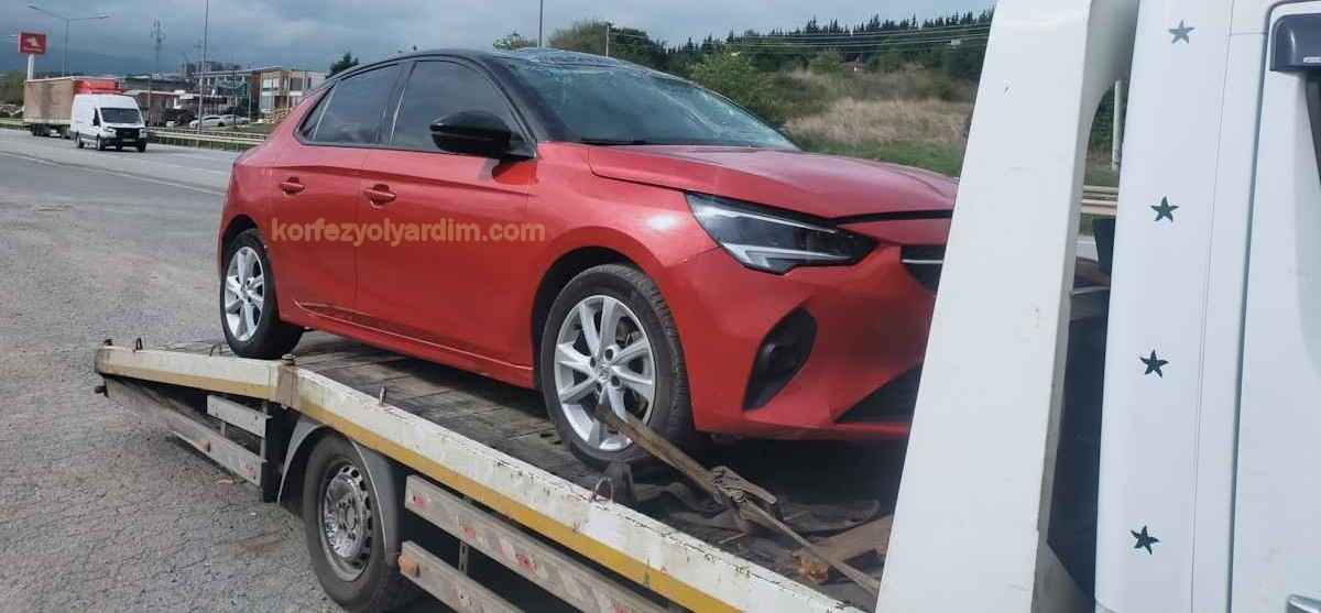 Hasarlı Opel Corsa'nın Teslimatı