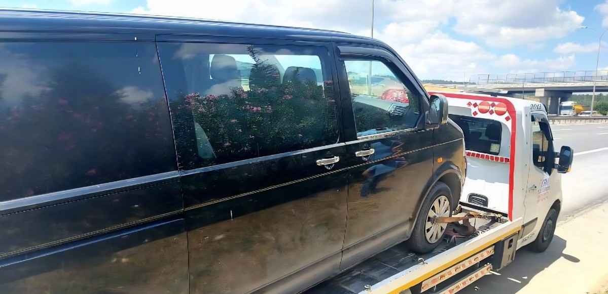 Transporter Çekici İle Taşınıyor